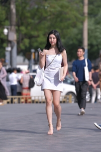 【精选街拍】Vol.3680 白色套装裙 [24P-252MB]